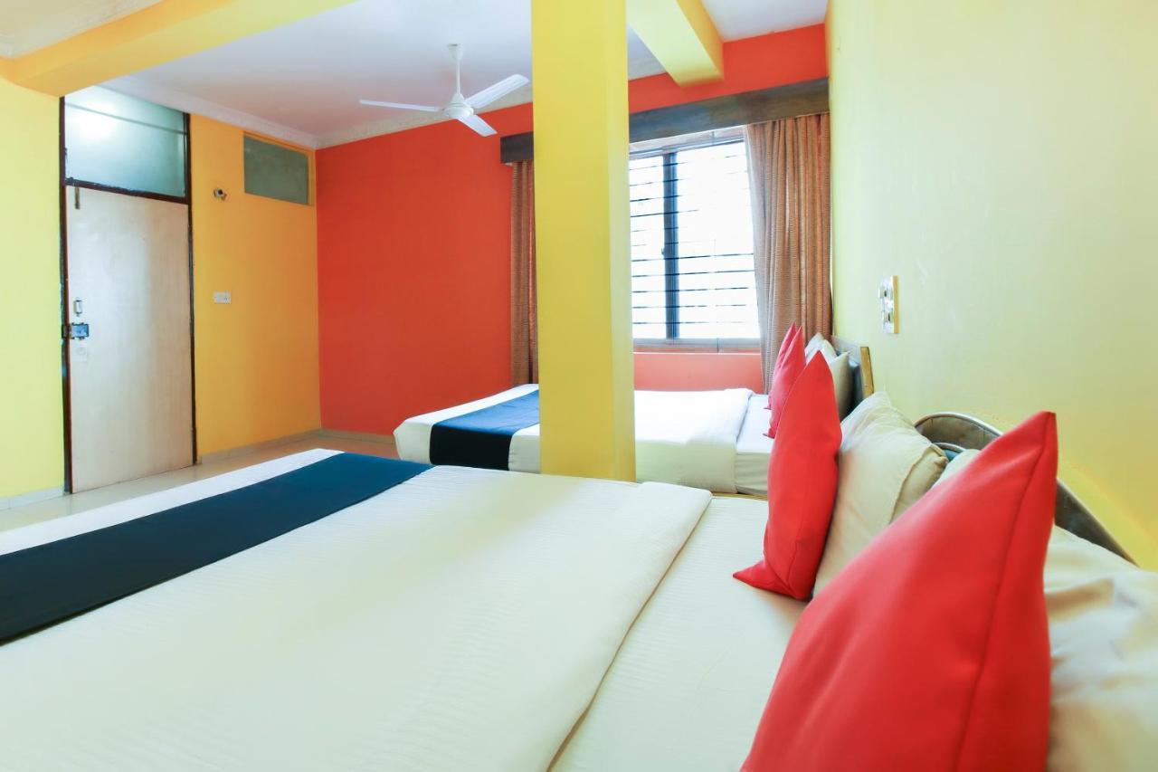 Capital O 71729 Lucky Inn บังกาลอร์ ภายนอก รูปภาพ