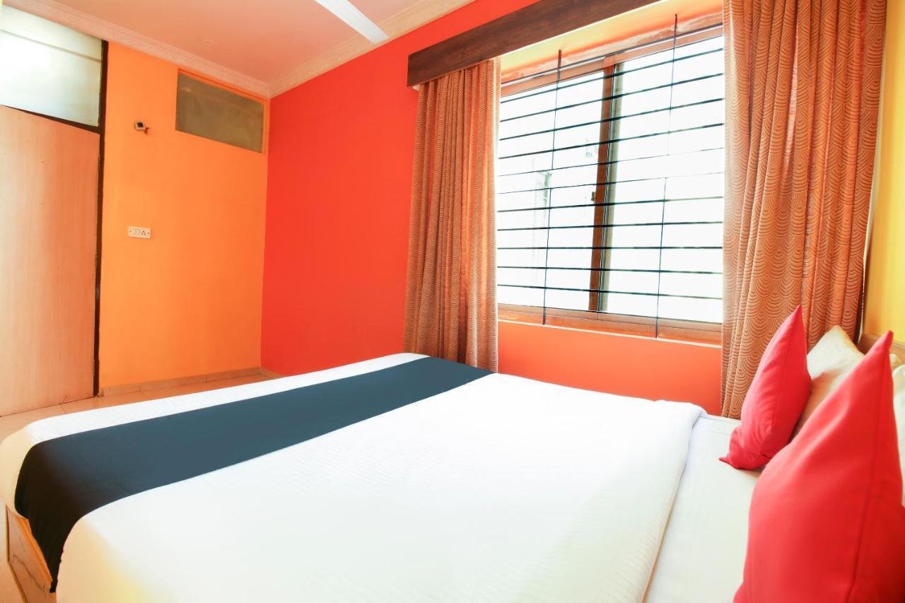 Capital O 71729 Lucky Inn บังกาลอร์ ภายนอก รูปภาพ