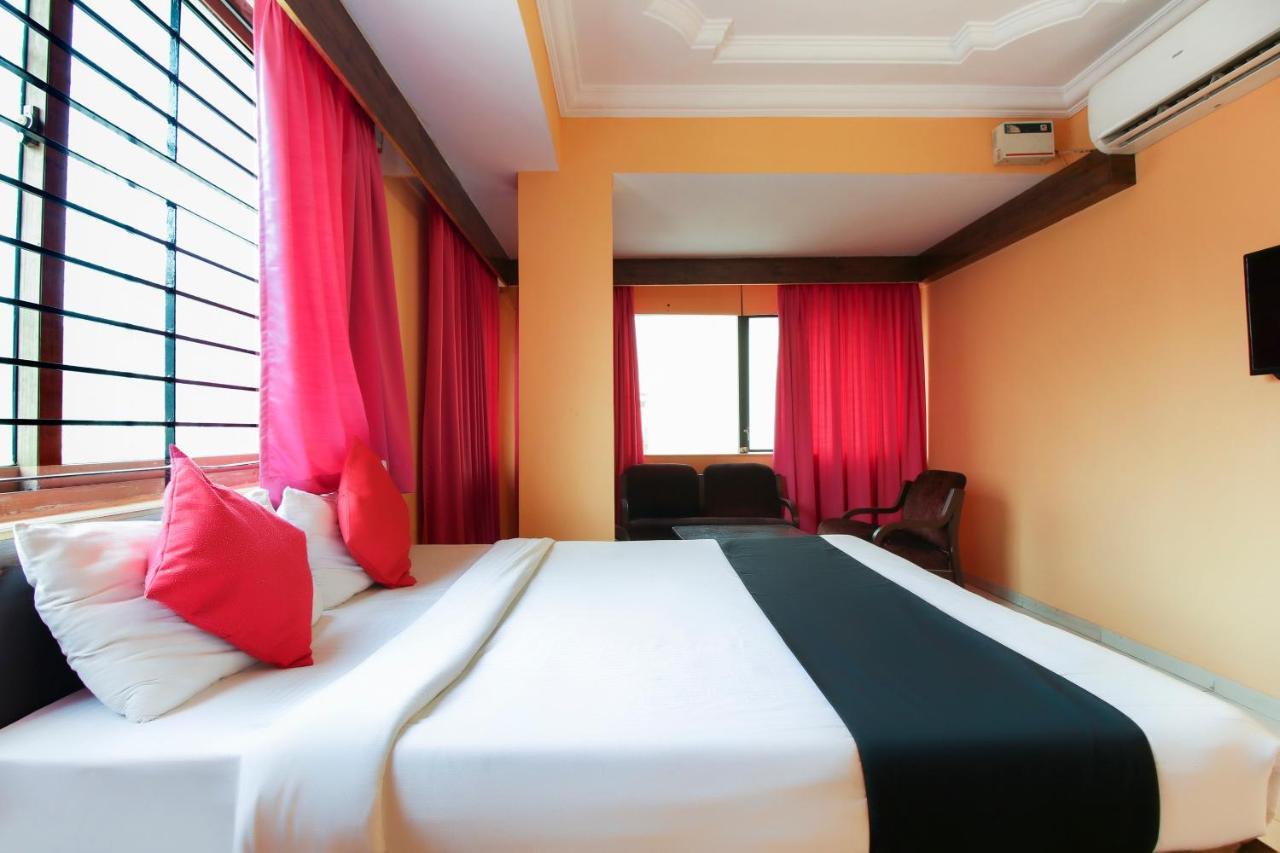 Capital O 71729 Lucky Inn บังกาลอร์ ภายนอก รูปภาพ